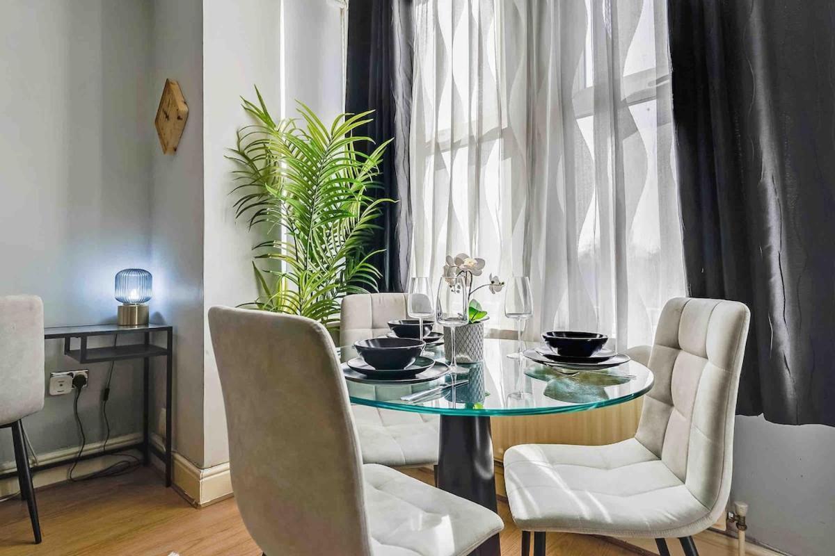 Apartamento Lovely 2-bed Close To Excel And O2 Arena